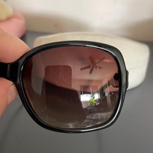 Coach Sunglasses - Picture 5 of 6